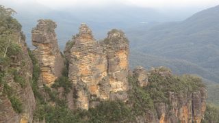 エコーポイントでスリーシスターズが写せる良い場所は取り合い