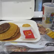 朝マックメニュー　熱香餅精選套餐＋薯餅･可楽(早餐)