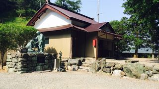 お遍路伝説第一人者の像