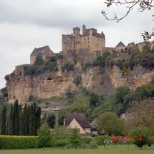 下から見上げると・・・