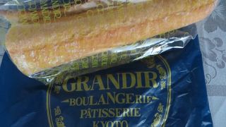 本格的のパン屋。