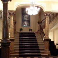 ブラッセリーカンプ前の階段