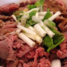 ローストビーフ丼