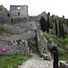 登っても登っても目の前に現れる階段