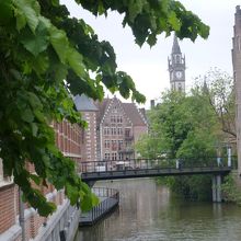 町の何所からでも。