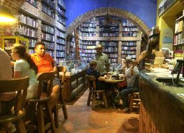 Abaco Libros y Cafe