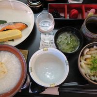 朝食　伊勢うどん付き