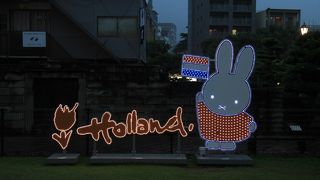 夜間は無料でライトアップされます