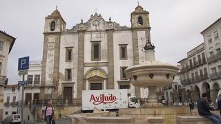 インフォーメーションに地図をもらいに