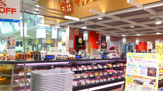 お肉屋さんです