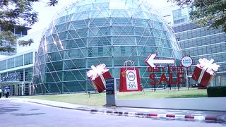 バンコクで一番大きな免税店