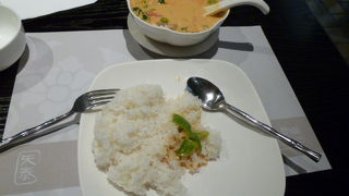 お洒落な内装とタイ料理が楽しめるお店。