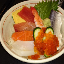 海鮮丼