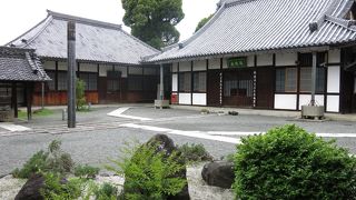 総門・・・県指定文化財