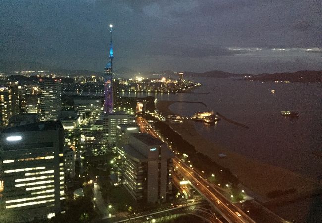 福岡タワー側の夜景