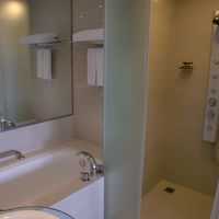 壁なしの風呂、最近流行ですか。