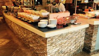 エスニックもありの充実した内容です。