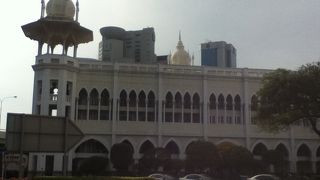 無料循環バスで気軽に行ける