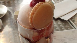 閑静な住宅街にあるカフェ＆レストランです