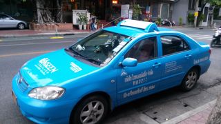 まだお釣りを返しません。