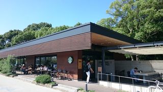 おしゃれなスタバ