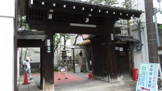 アールヌーボー、アールデコの建物、日本館。