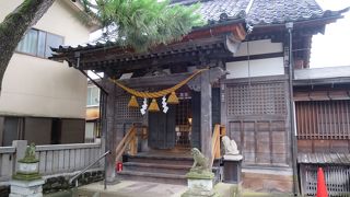 東茶屋街の鎮守