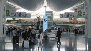 朝の羽田空港 国際線旅客ターミナル