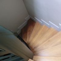 急勾配の階段だけです