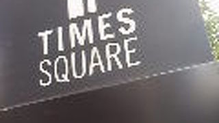 タイ語の学校もある