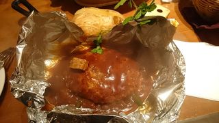 フラッと入っても当たりハズレないお店