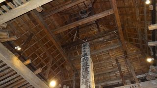 金色堂は綺麗だけれど、覆堂に感動する