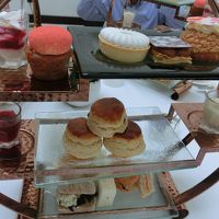 サービスも素晴らしいアフタヌーンティ。