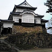 小さいけれど本物の現存天守です。