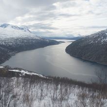 オフォート湾とロンバックス橋