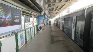 安全柵はまだ設置されていない