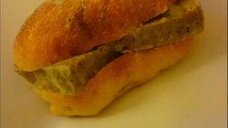 大丸店は小さいながらイートイン付き　＠ル・プチメック（大丸）