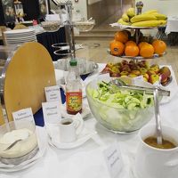 朝食のビュッフェ