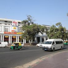 コンノート プレイス