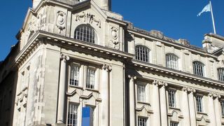 オークランドの中心駅