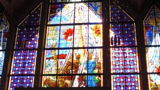 小さな町の大きな教会