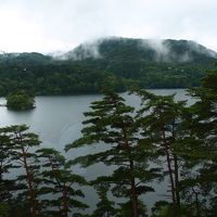 5階ﾗｳﾝｼﾞから見る桧原湖