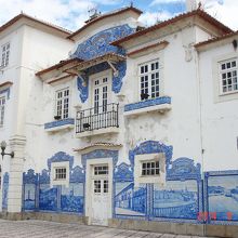 旧駅舎の外側から一枚