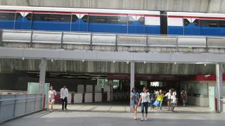 車体が間近に見れます