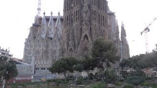 サグラダファミリアの全景！