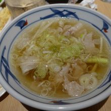 おネギがたっぷりでお肉はとても少なかったです　少し残念