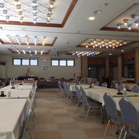 レストランは広い