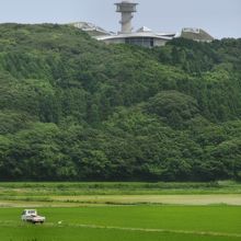 丘の上に一支国博物館