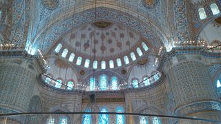 ツアーで訪問。混んでいました！