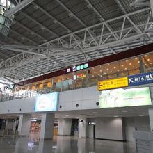 2階フロアから見たところ